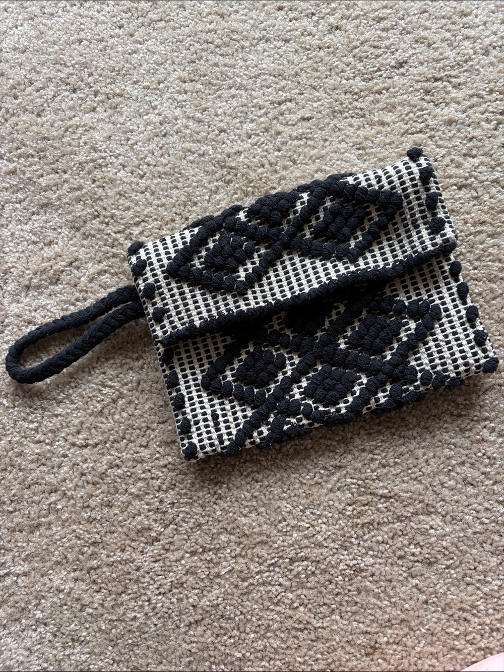 Black & White Woven Wristlet Clutch - Textured Geometric Design